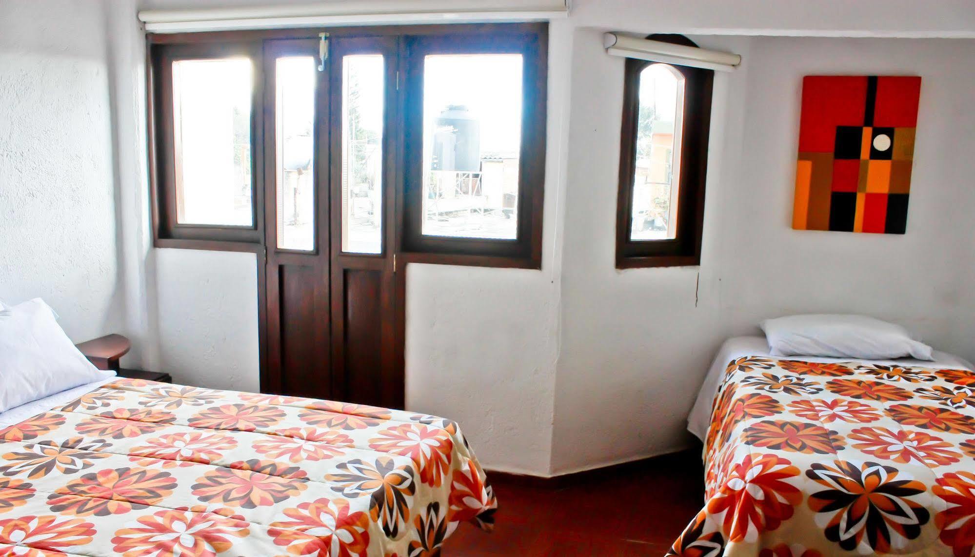 Hostal De San Pedro Чолула Экстерьер фото