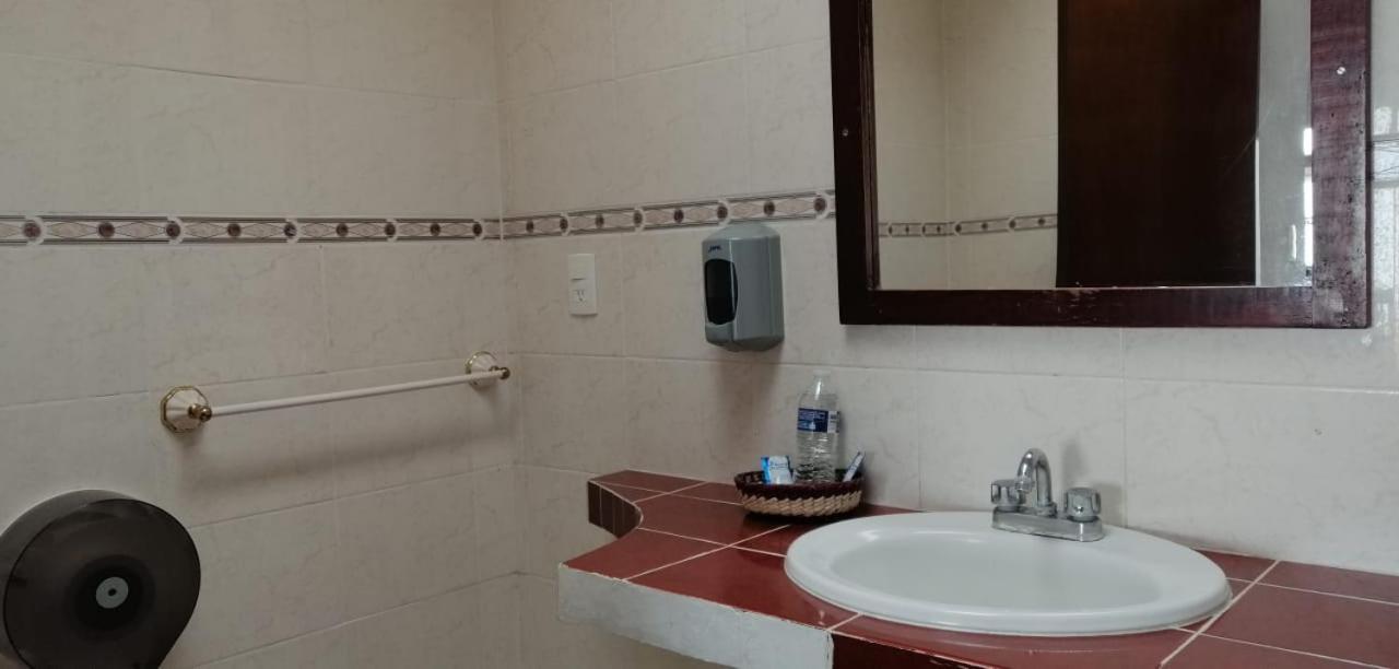 Hostal De San Pedro Чолула Экстерьер фото